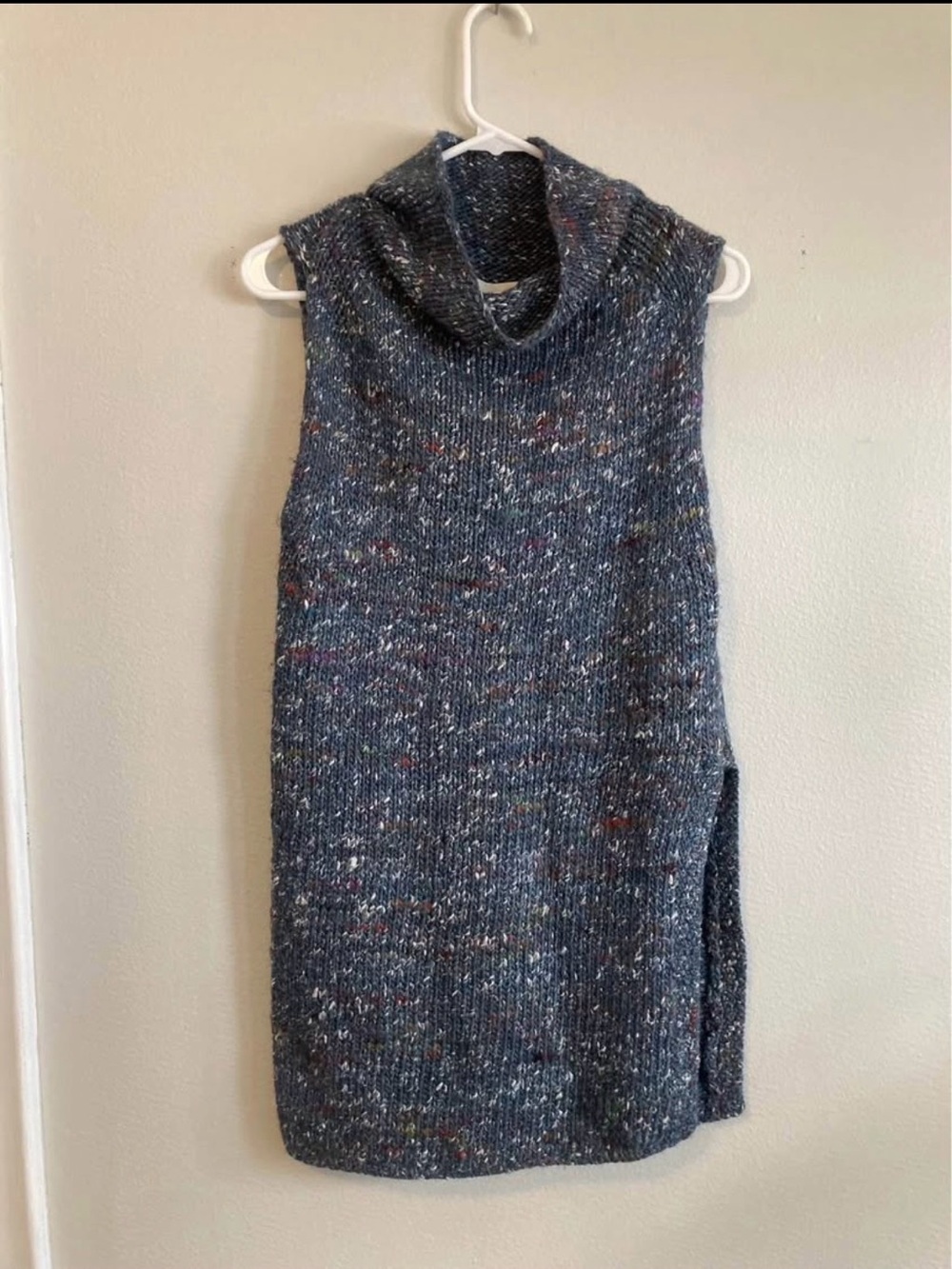 Aritzia Wilfred Wool and Silk Durand Sweater Vest -XS